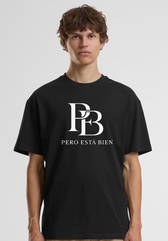 ESSENTIAL REGULAR FIT BLACK